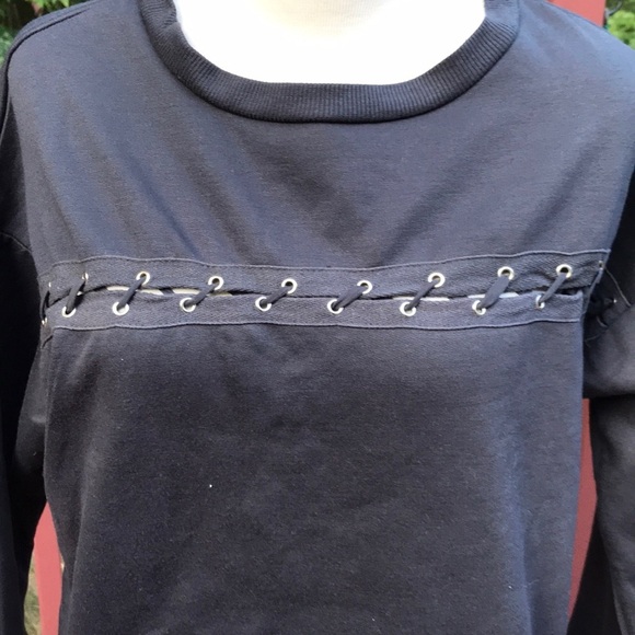 Enough about me Size M cropped fleece line top - Picture 2 of 9